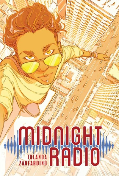 Midnight radio / written and illustrated by Iolanda Zanfardino.